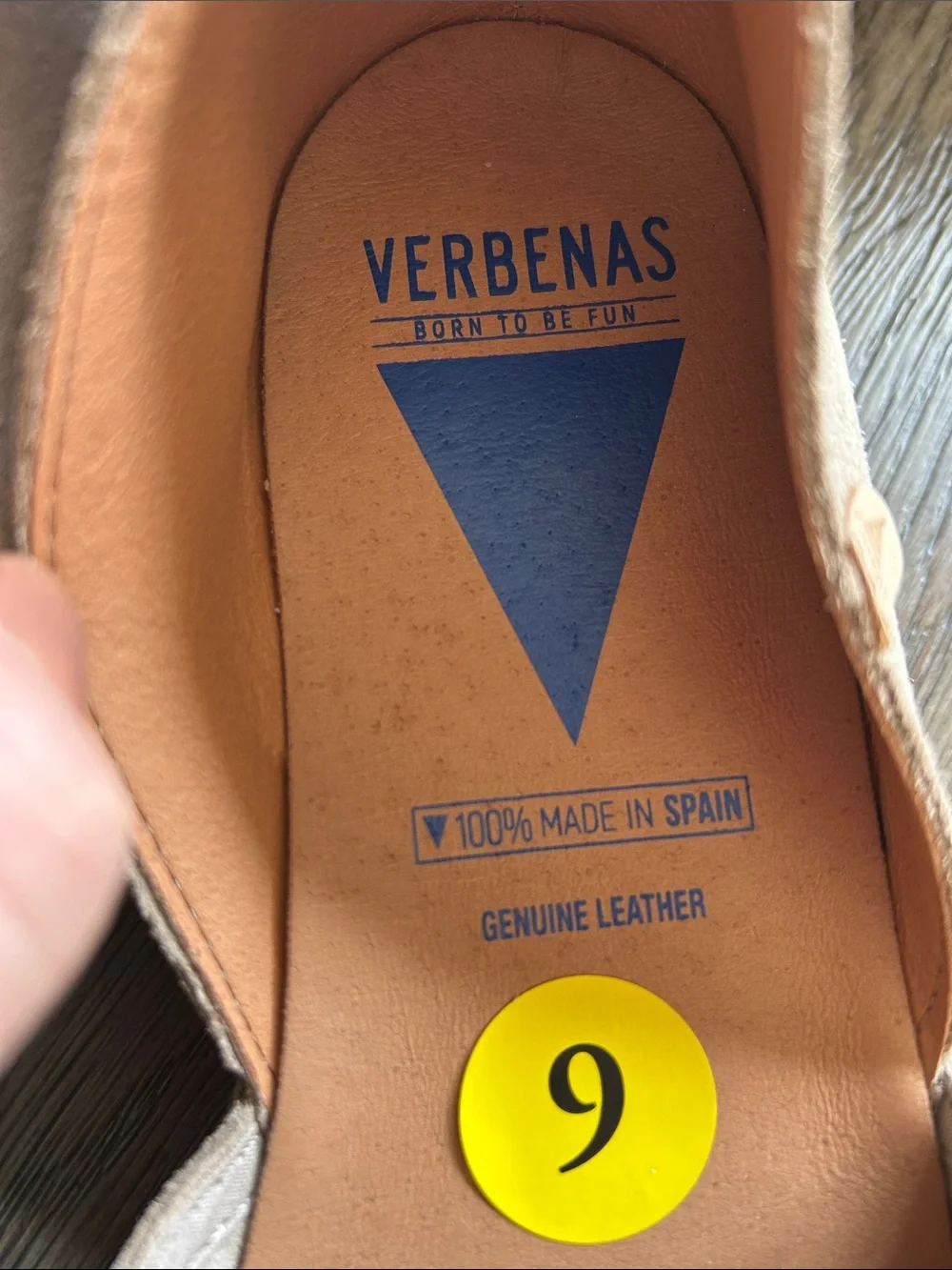 NWT Carmen verbenas espadrilles